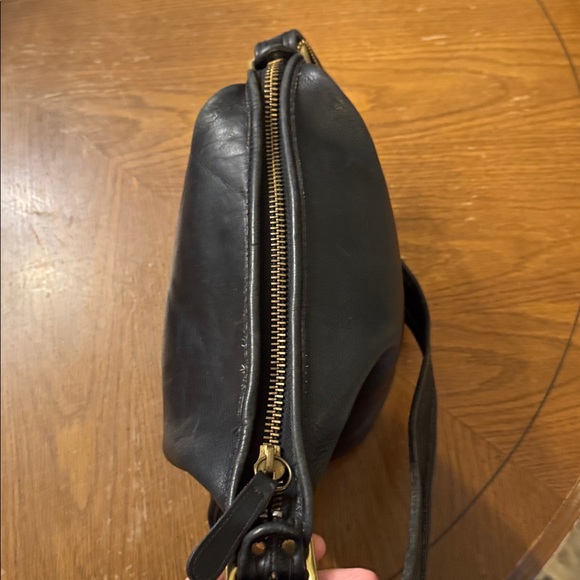 Vintage COACH 9953 Helen Berg's Legacy Black Leather Bucket Bag Brass Hardware - Picture 11 of 16